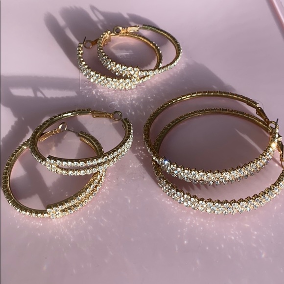Jewelry - Three-piece beautiful hoop circle gold earrings